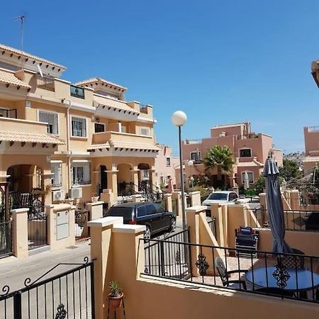 3 Bedroom Townhouse In Alicante, Orihuela ภายนอก รูปภาพ