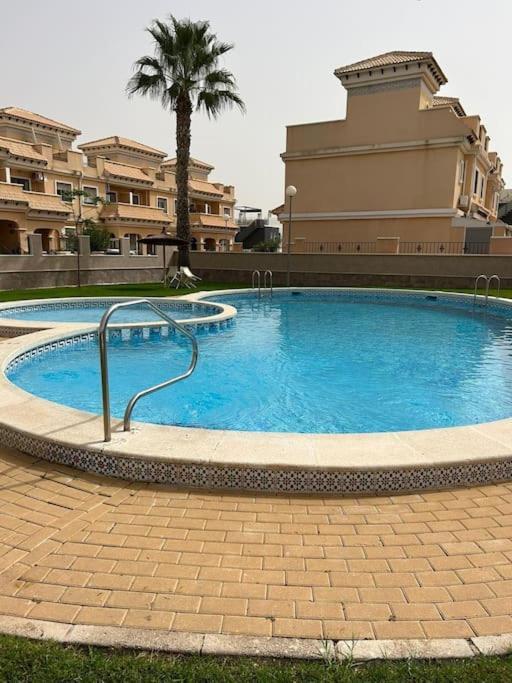 3 Bedroom Townhouse In Alicante, Orihuela ภายนอก รูปภาพ