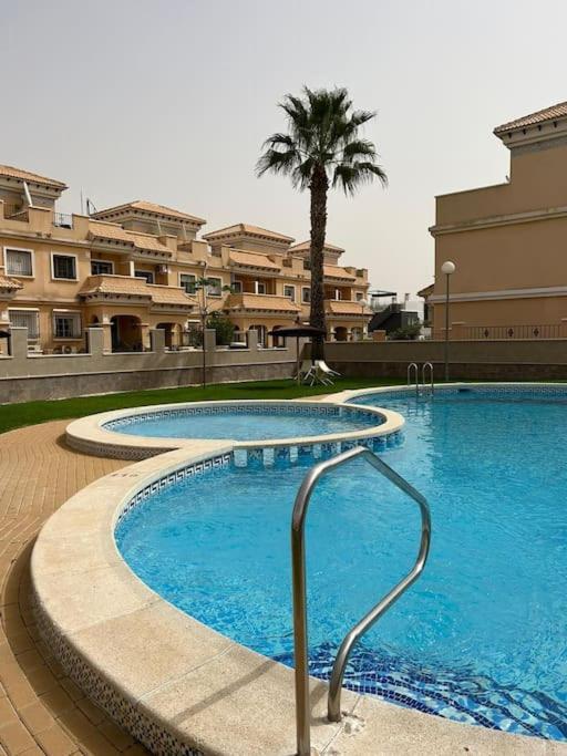 3 Bedroom Townhouse In Alicante, Orihuela ภายนอก รูปภาพ