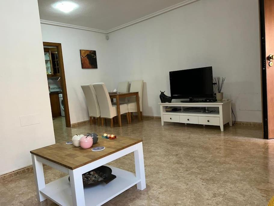 3 Bedroom Townhouse In Alicante, Orihuela ภายนอก รูปภาพ